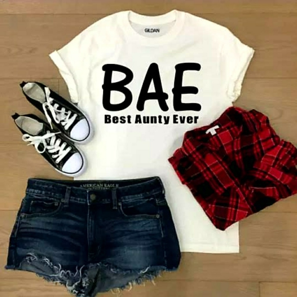 BAE Best Aunty Ever Graphic T Shirt